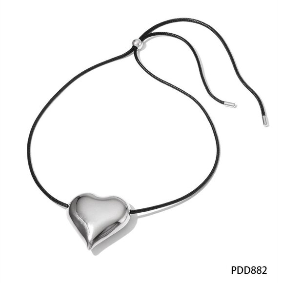 Simple Style Jewelry - Simple Style Heart Shape Stainless Steel Pendant Necklace